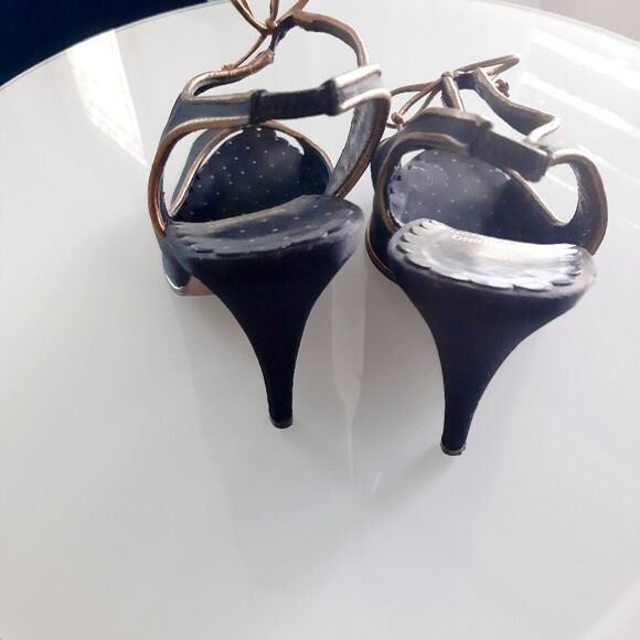 Moschino Authentic CheapandChic Slingback Open toes Heels Gold Trim Sz 7 - Picture 10 of 11